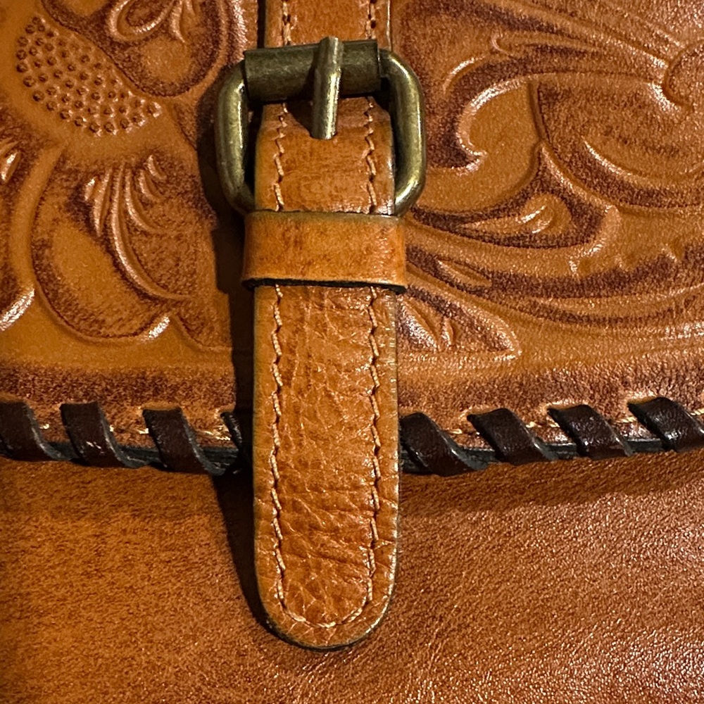 Patricia Nash Tooled Leather Crossbody Bag in Warm Brown - Picture 3 of 13